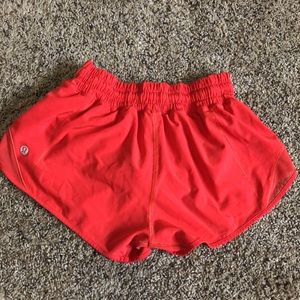 Lululemon Carnation Red Hotty Hot Short II 2.5”